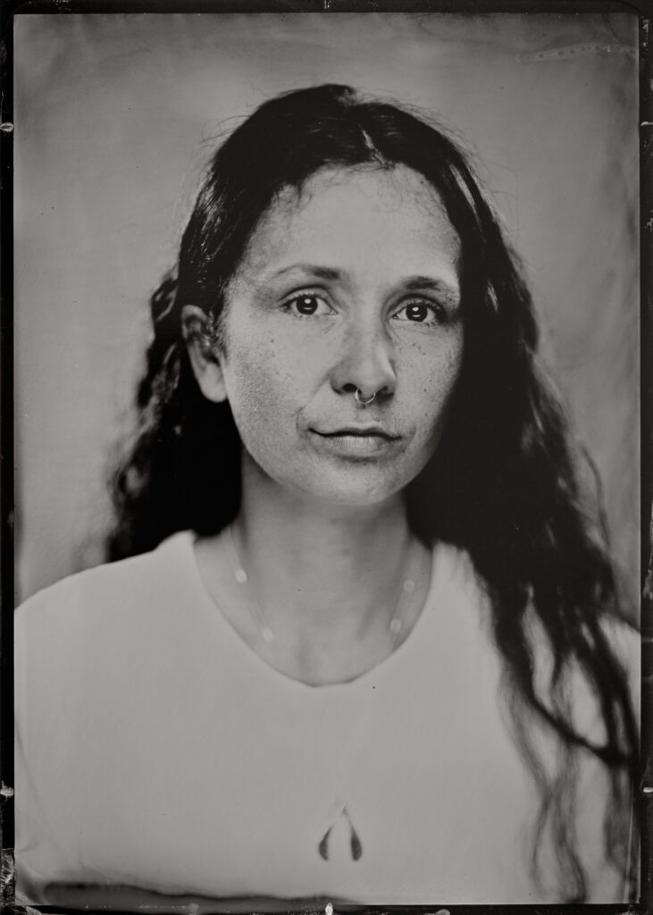 Portrait de Sarah Labarre au collodion humide par En Cavale.